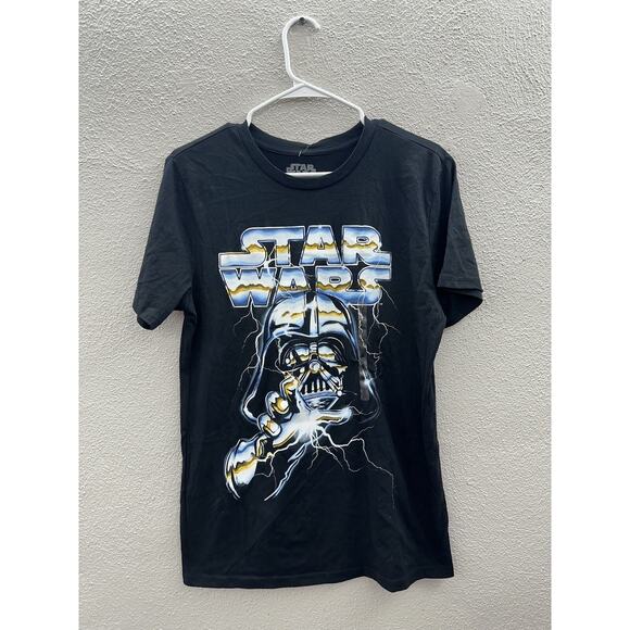 Star Wars Disney Mens Shirt Medium Blak Graphic Short Sleeve NWTs Darth Vader - Picture 1 of 13